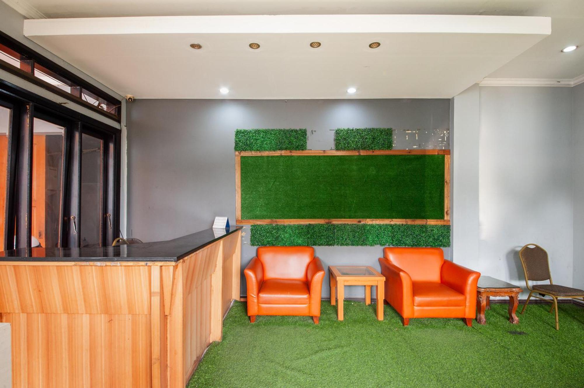 Reddoorz Plus Near Kelapa Dua Kebon Jeruk Jakarta Exteriör bild